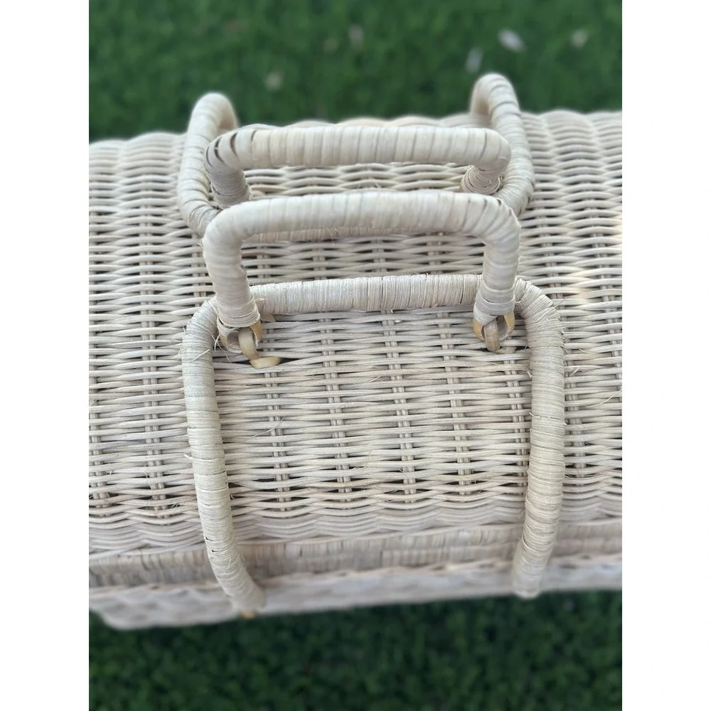 Beautiful Vintage Woven Wicker Picnic Basket with Handle and Lid